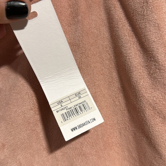 BB Dakota skirt lined size 6 faux suede leather look soft mini blush pink NEW - Picture 4 of 4